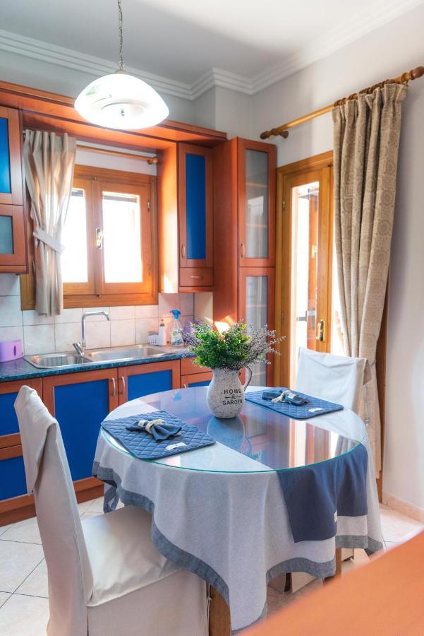Athena'S Luxury Place Agria Exterior foto
